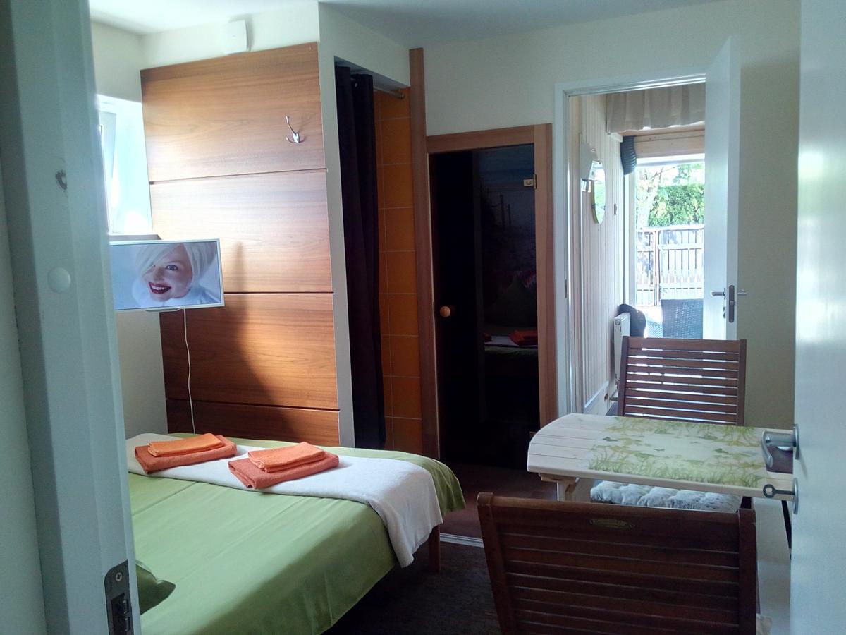 Elitasbb Apartment Carnikava Bagian luar foto